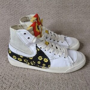Nike Blazer Mid 77 Jumbo Floral Mens‎ 8 DQ7639-100 White Black Floral Sneaker